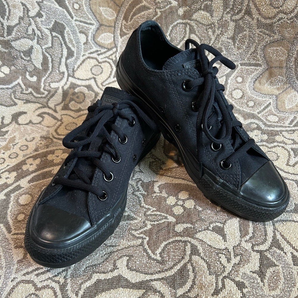 Converse All Star Unisex Black Canvas Low Top Cons Sneakers W6 M4